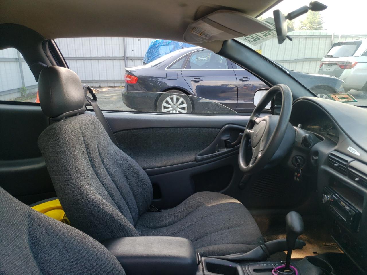 Photo 5 from auction – 2003 CHEVROLET CAVALIER with VIN 1G1JC12F137108277
