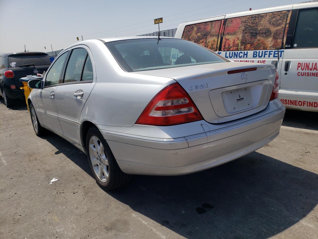 Photo 3 from auction – 2001 MERCEDES-BENZ C 320 with VIN WDBRF64J91F040456