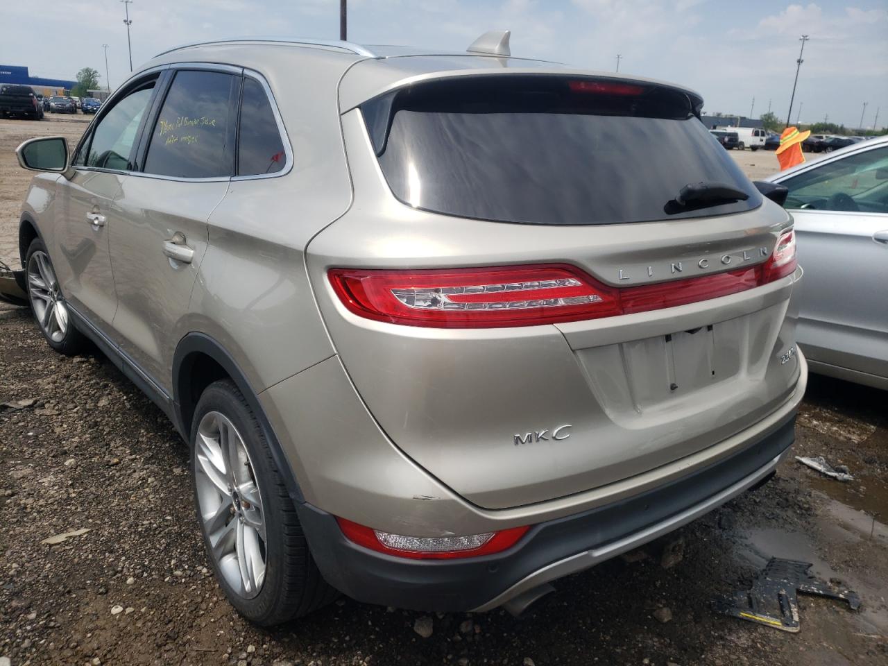 Photo 3 from auction – 2015 LINCOLN MKC with VIN 5LMTJ2AH8FUJ21881