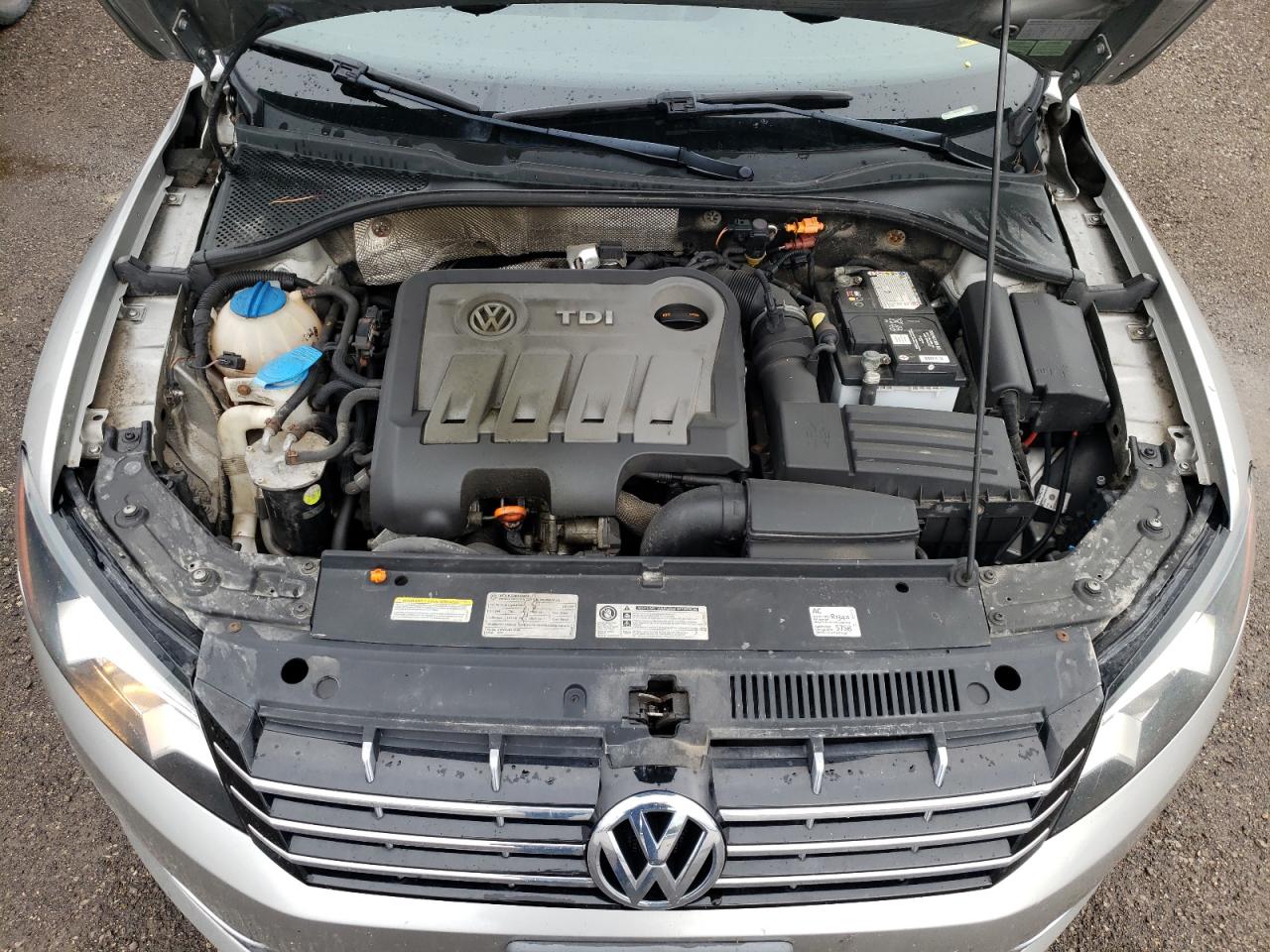 Photo 7 from auction – 2012 VOLKSWAGEN PASSAT SEL with VIN 1VWCN7A30CC006655
