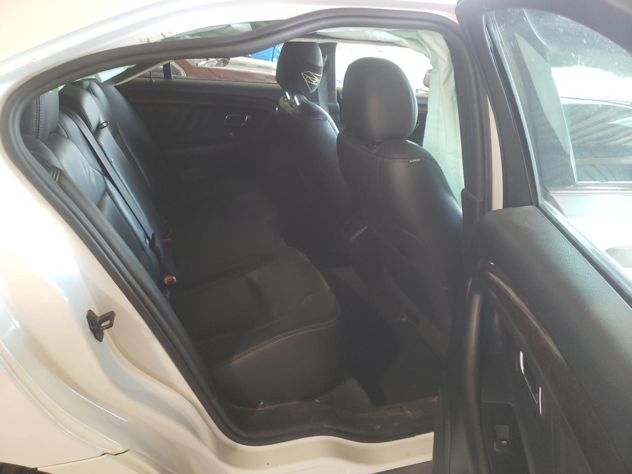 Photo 6 from auction – 2014 FORD TAURUS LIM with VIN 1FAHP2F85EG150097