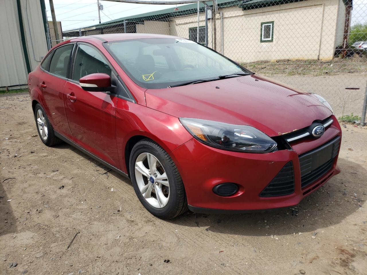 FORD FOCUS SE 2014 with VIN 1FADP3F29EL106465 - Photo from auction