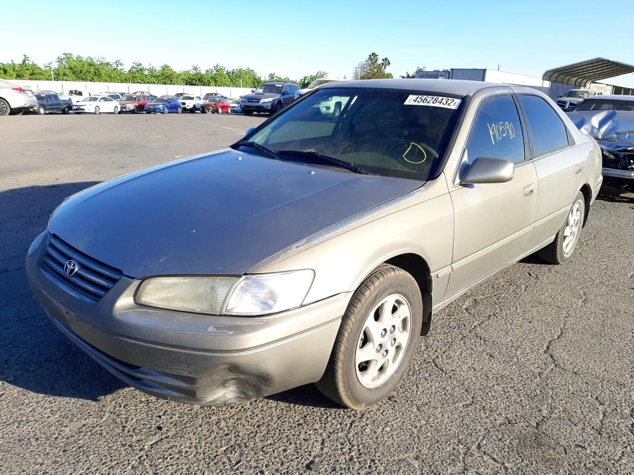 Photo 2 from auction – 1999 TOYOTA CAMRY LE with VIN JT2BF22K2X0178058