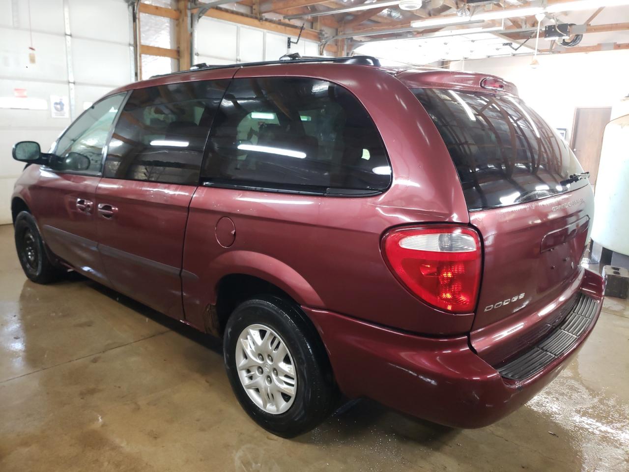 Photo 3 from auction – 2002 DODGE GRAND CARA with VIN 2B4GP44332R606792