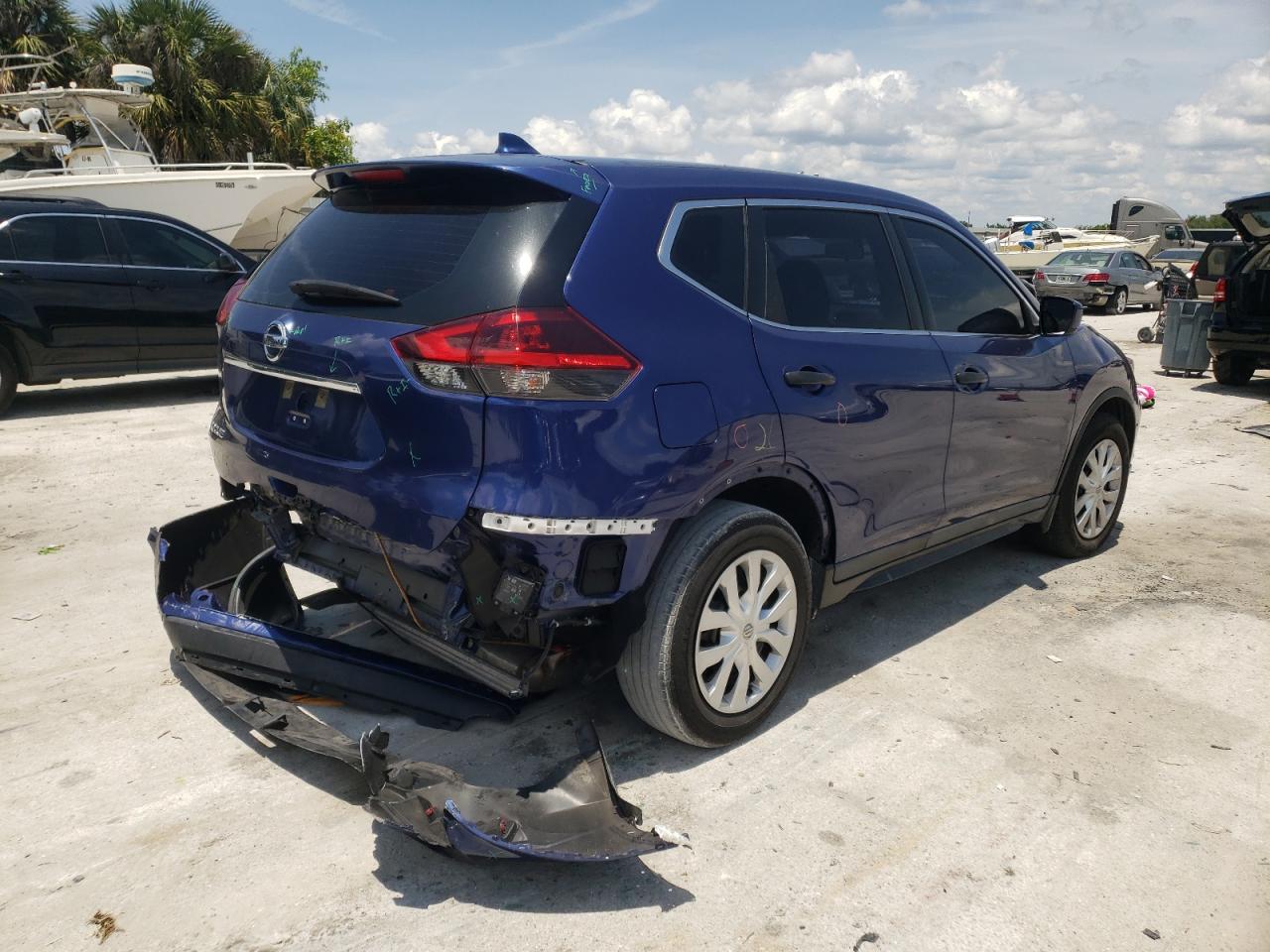 Photo 4 from auction – 2018 NISSAN ROGUE S with VIN KNMAT2MTXJP581785