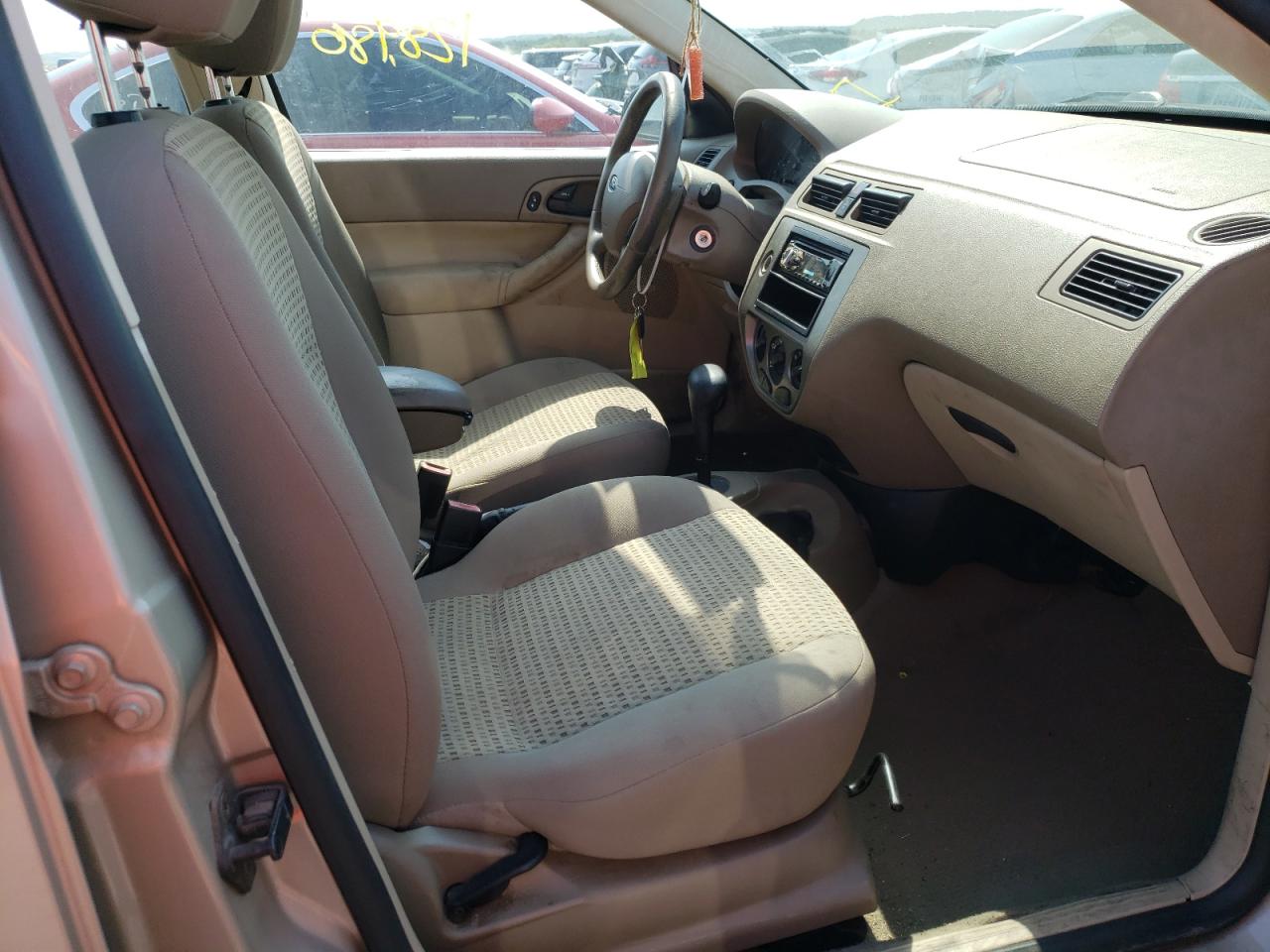 Photo 5 from auction – 2006 FORD FOCUS ZX4 with VIN 1FAFP34N56W181704