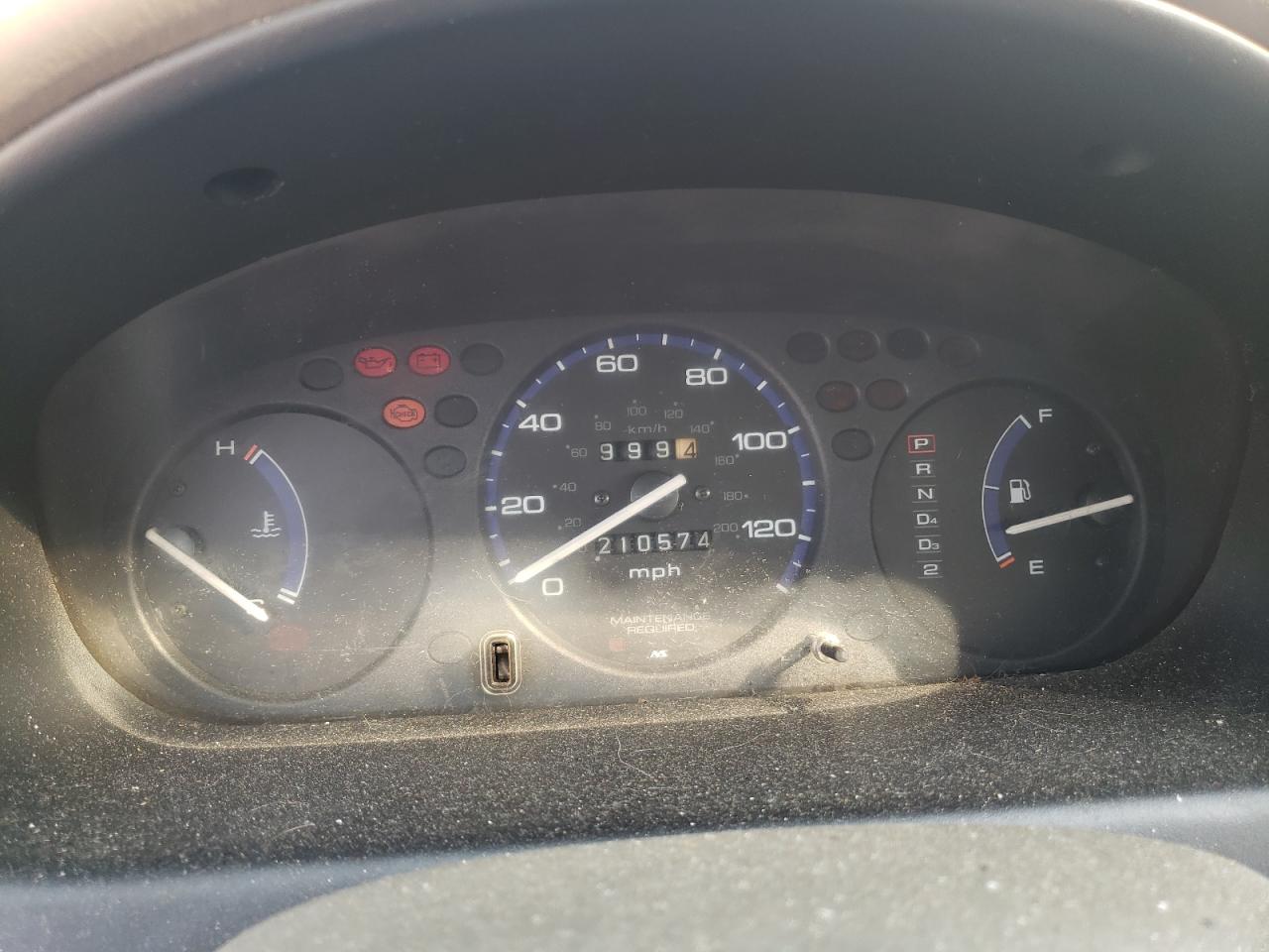 Photo 8 from auction – 2000 HONDA CIVIC BASE with VIN 2HGEJ6617YH567613