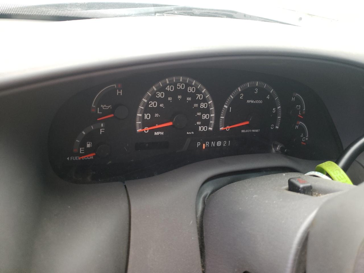 Photo 8 from auction – 2002 FORD EXPEDITION with VIN 1FMPU16L32LA20606