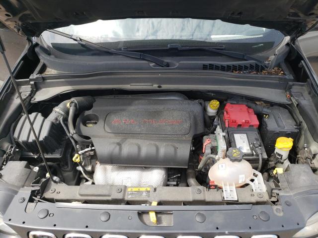 Photo 7 from auction – 2018 JEEP RENEGADE L with VIN ZACCJABB6JPJ21865