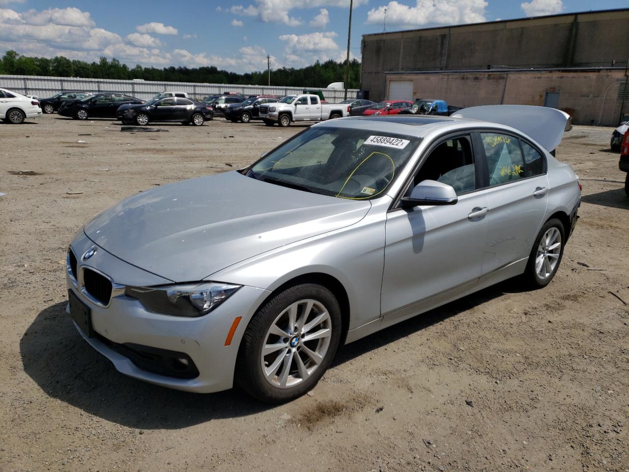 Photo 2 from auction – 2017 BMW 320 XI with VIN WBA8E5G37HNU45204