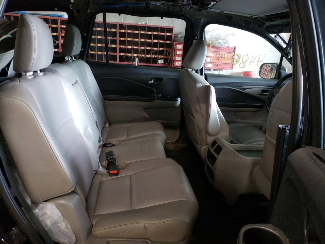 Photo 6 from auction – 2016 HONDA PILOT EXL with VIN 5FNYF6H84GB047509