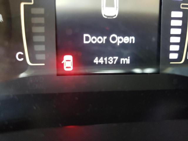 Photo 8 from auction – 2017 JEEP CHEROKEE L with VIN 1C4PJLCB2HW662830