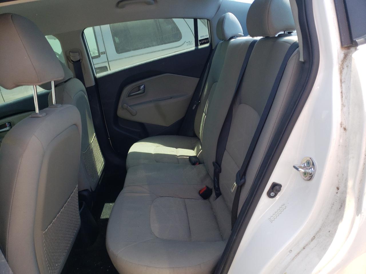 Photo 6 from auction – 2015 KIA RIO LX with VIN KNADM4A3XF6452076
