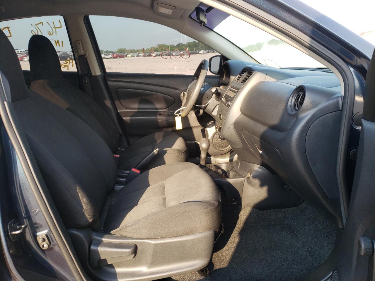 Foto 5 de la subasta – 2017 NISSAN VERSA S con VIN 3N1CN7AP4HL891771