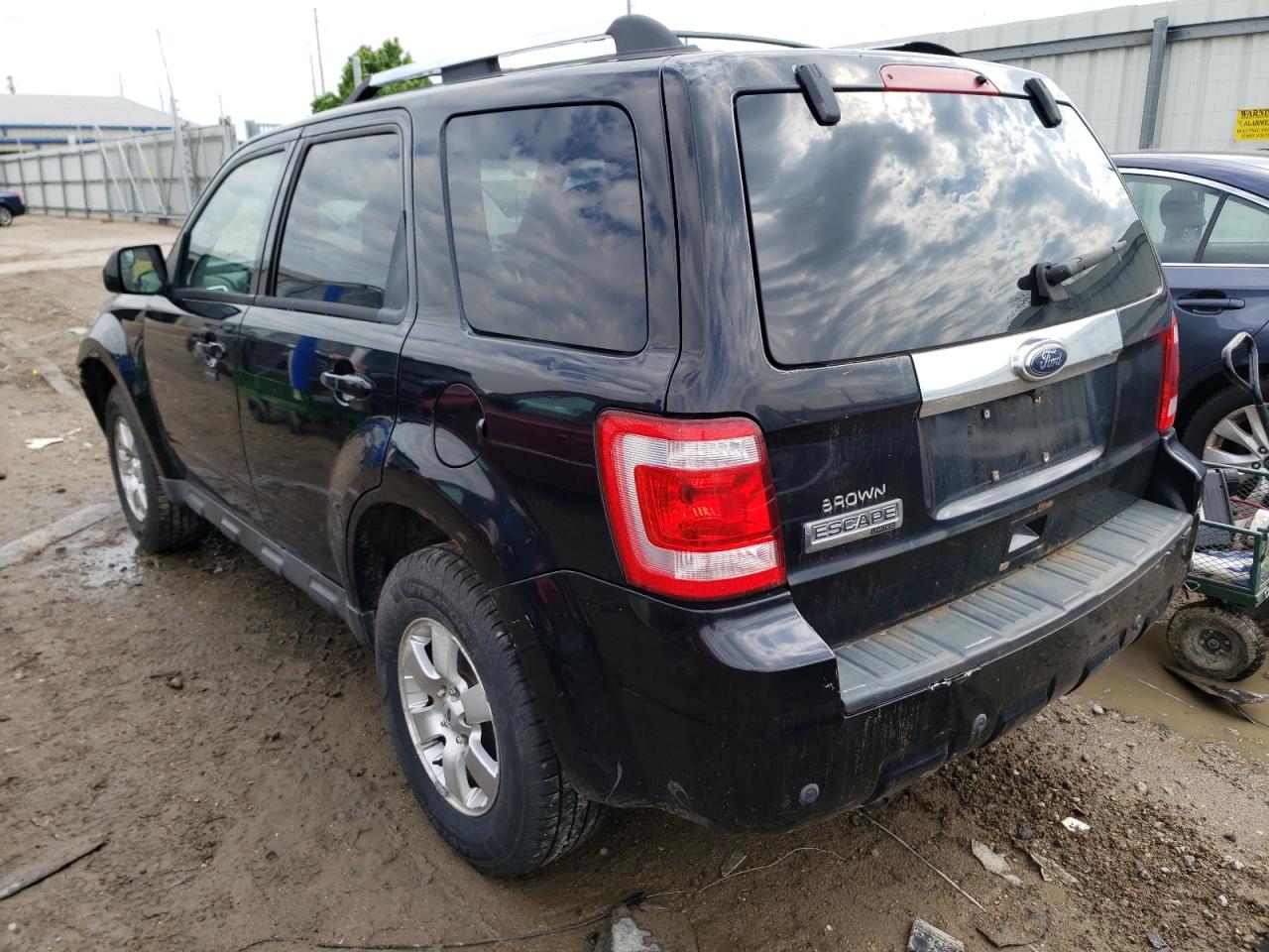 Photo 3 from auction – 2010 FORD ESCAPE LIM with VIN 1FMCU0E75AKA29535
