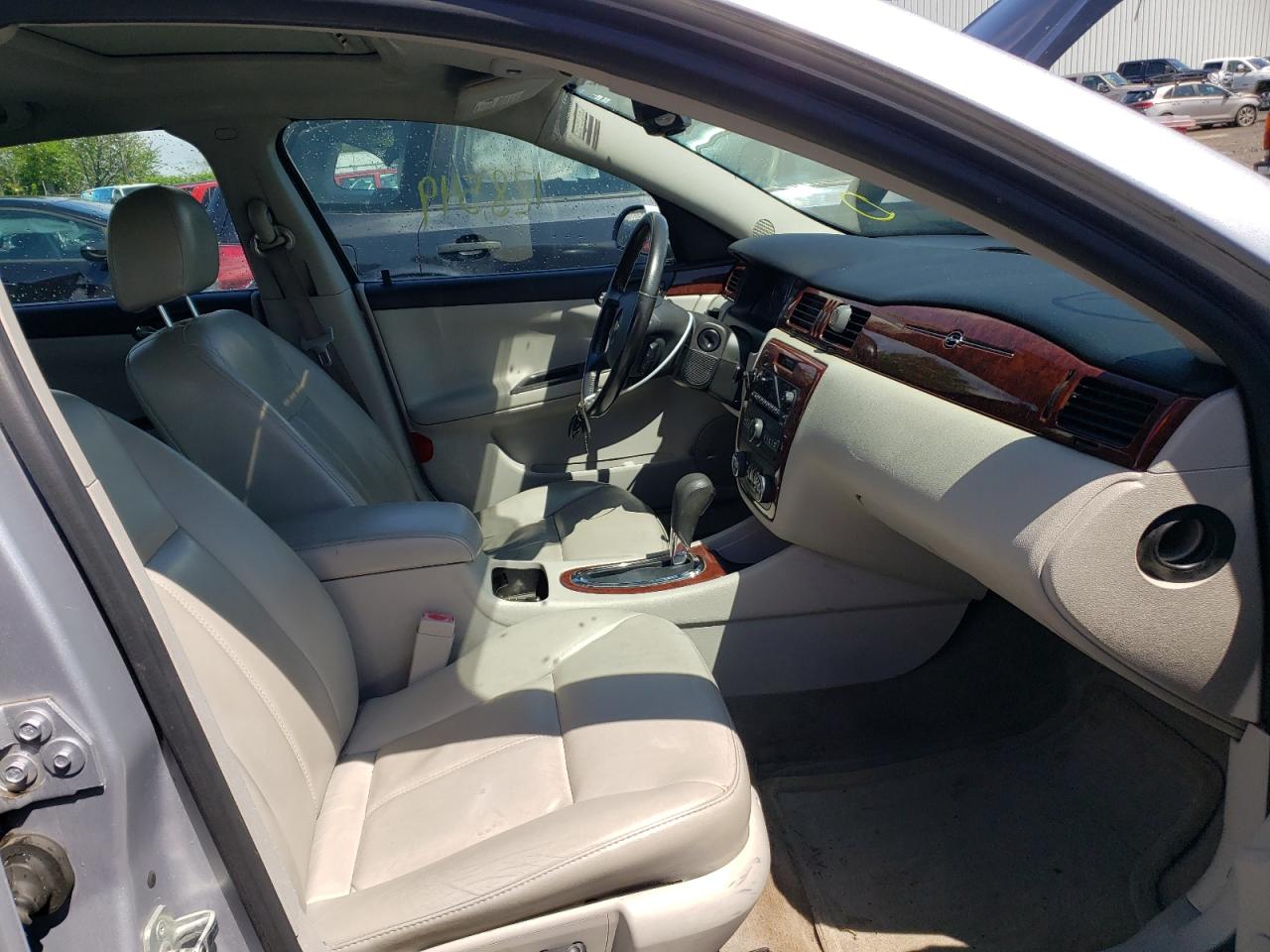 Photo 5 from auction – 2006 CHEVROLET IMPALA LTZ with VIN 2G1WU581769298076
