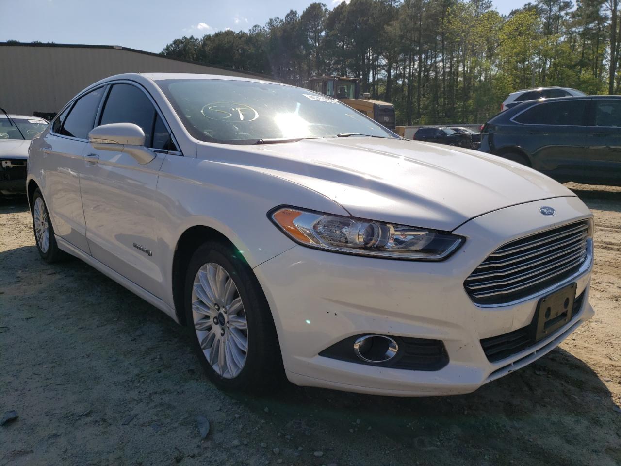 FORD FUSION SE 2013 with VIN 3FA6P0LUXDR338747 - Photo from auction
