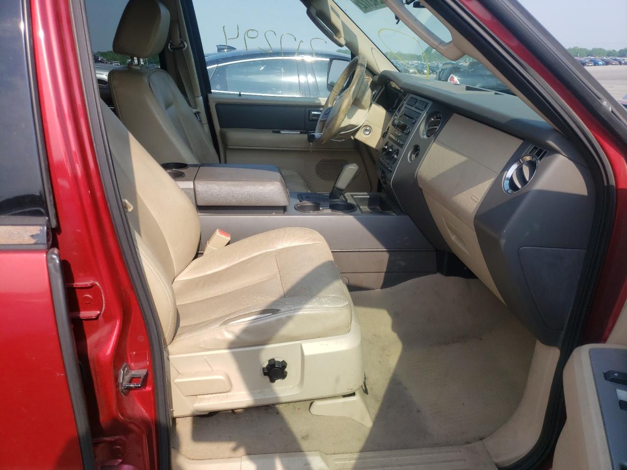 صورة رقم 5 من المزاد - 2007 FORD EXPEDITION مع VIN 1FMFU16577LA29698