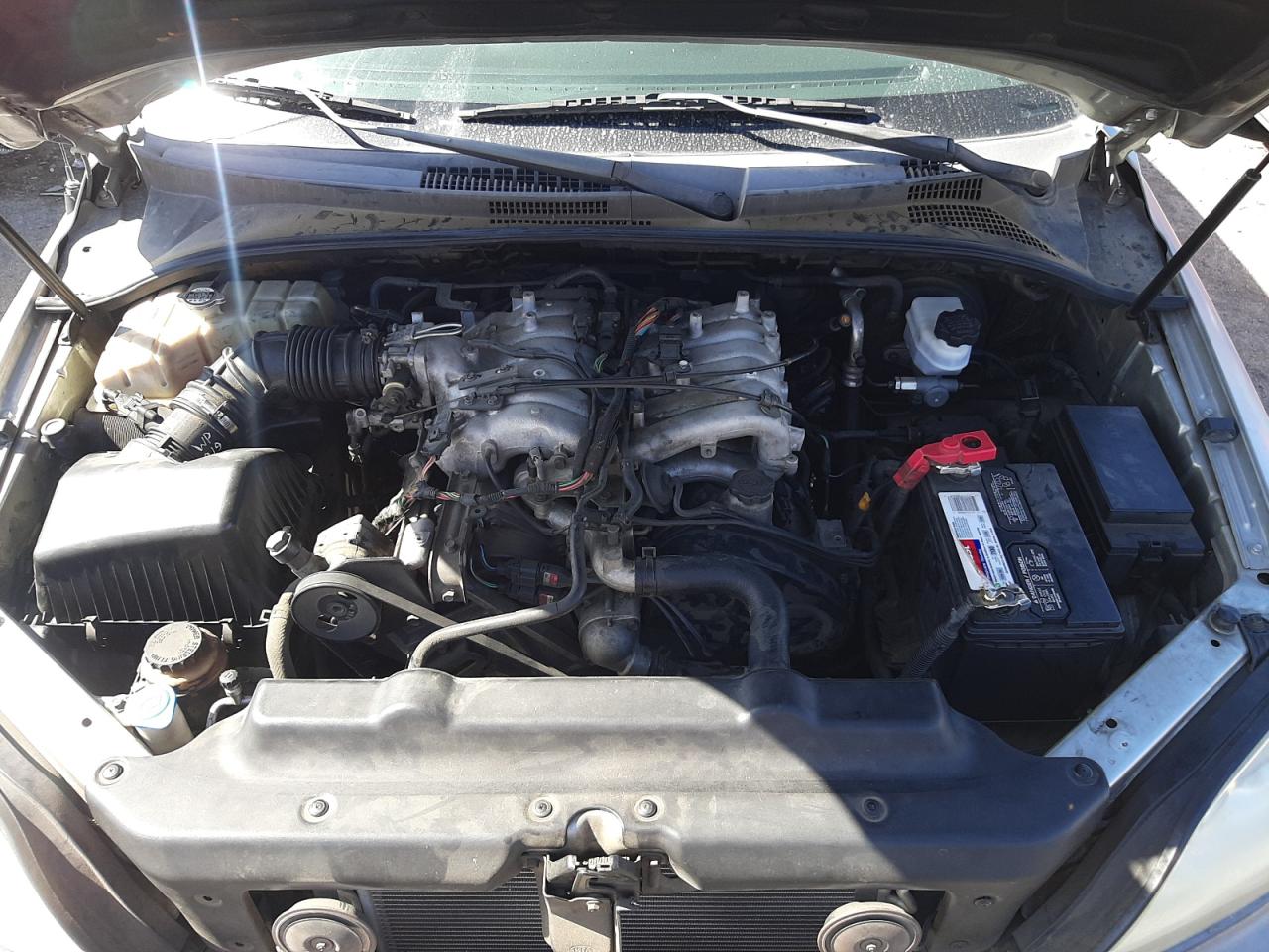 Photo 7 from auction – 2004 KIA SORENTO EX with VIN KNDJD733945222701