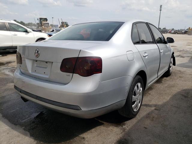 Photo 4 from auction – 2006 VOLKSWAGEN JETTA VALU with VIN 3VWPF71K66M671200