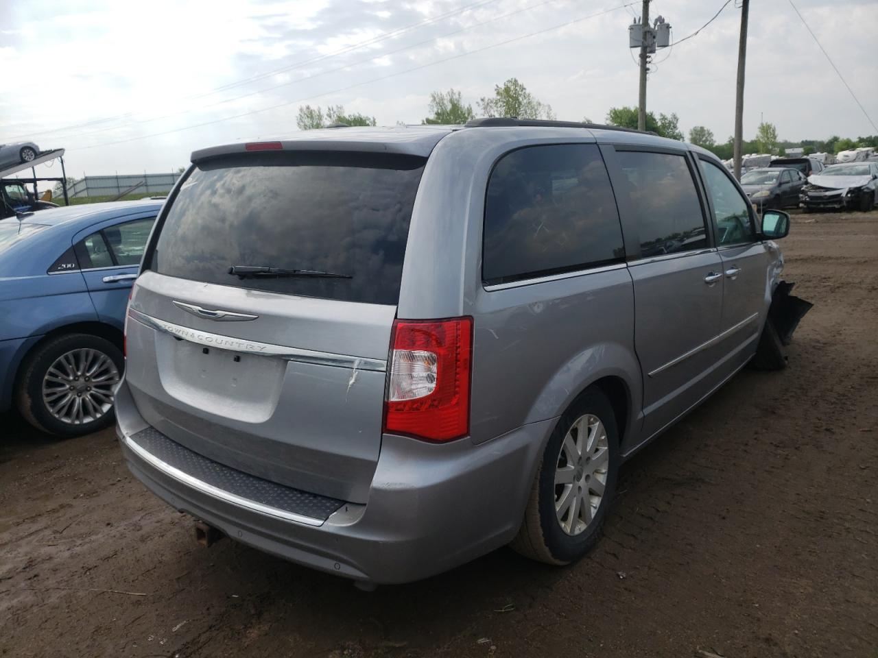 Photo 4 from auction – 2016 CHRYSLER TOWN & COU with VIN 2C4RC1BG6GR207832