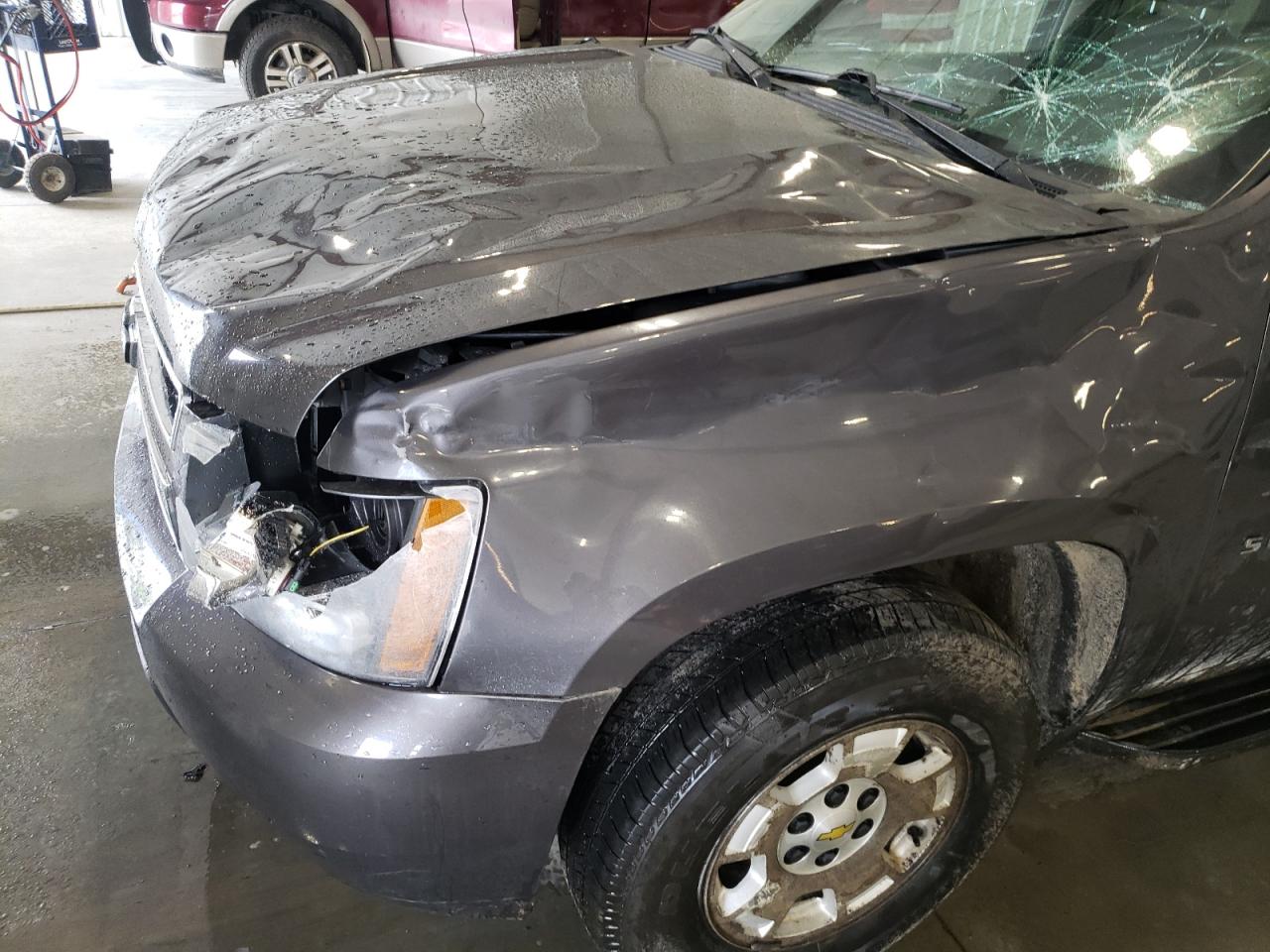 Photo 9 from auction – 2011 CHEVROLET SUBURBAN K with VIN 1GNSKHE34BR224592