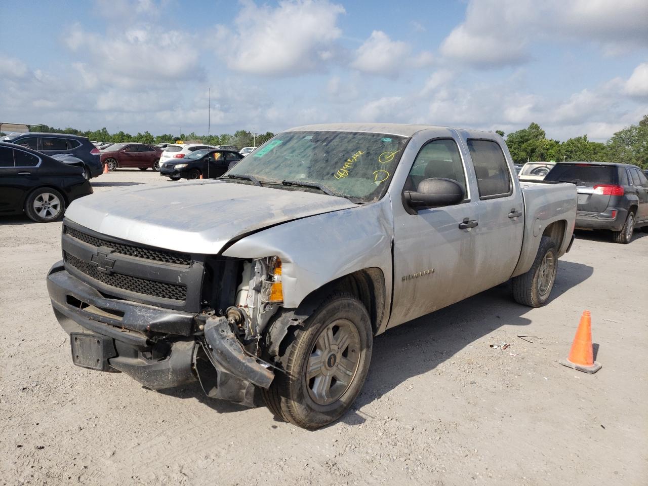 Photo 2 from auction – 2011 CHEVROLET SILVERADO with VIN 3GCPCPEA7BG308149