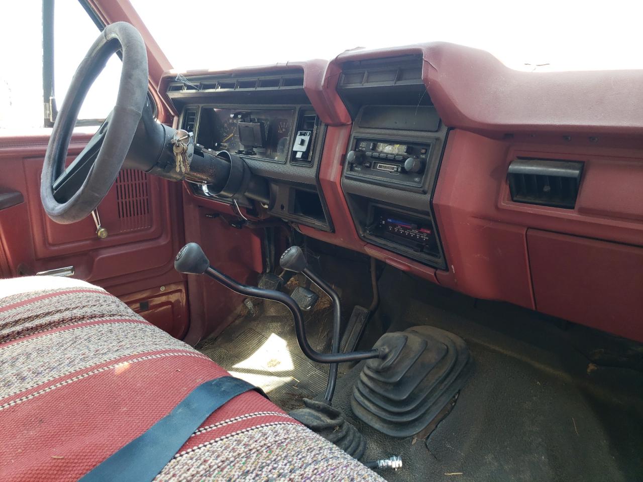 Photo 9 from auction – 1986 FORD F150 with VIN 1FTEF14Y0GPB98798