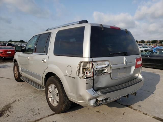 Photo 3 from auction – 2007 LINCOLN NAVIGATOR with VIN 5LMFU275X7LJ06453