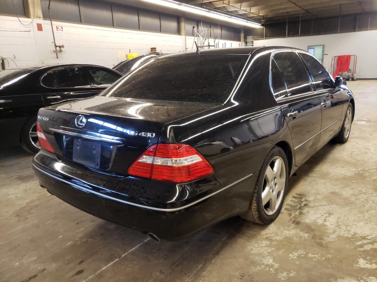 Photo 4 from auction – 2004 LEXUS LS 430 with VIN JTHBN36F240125531