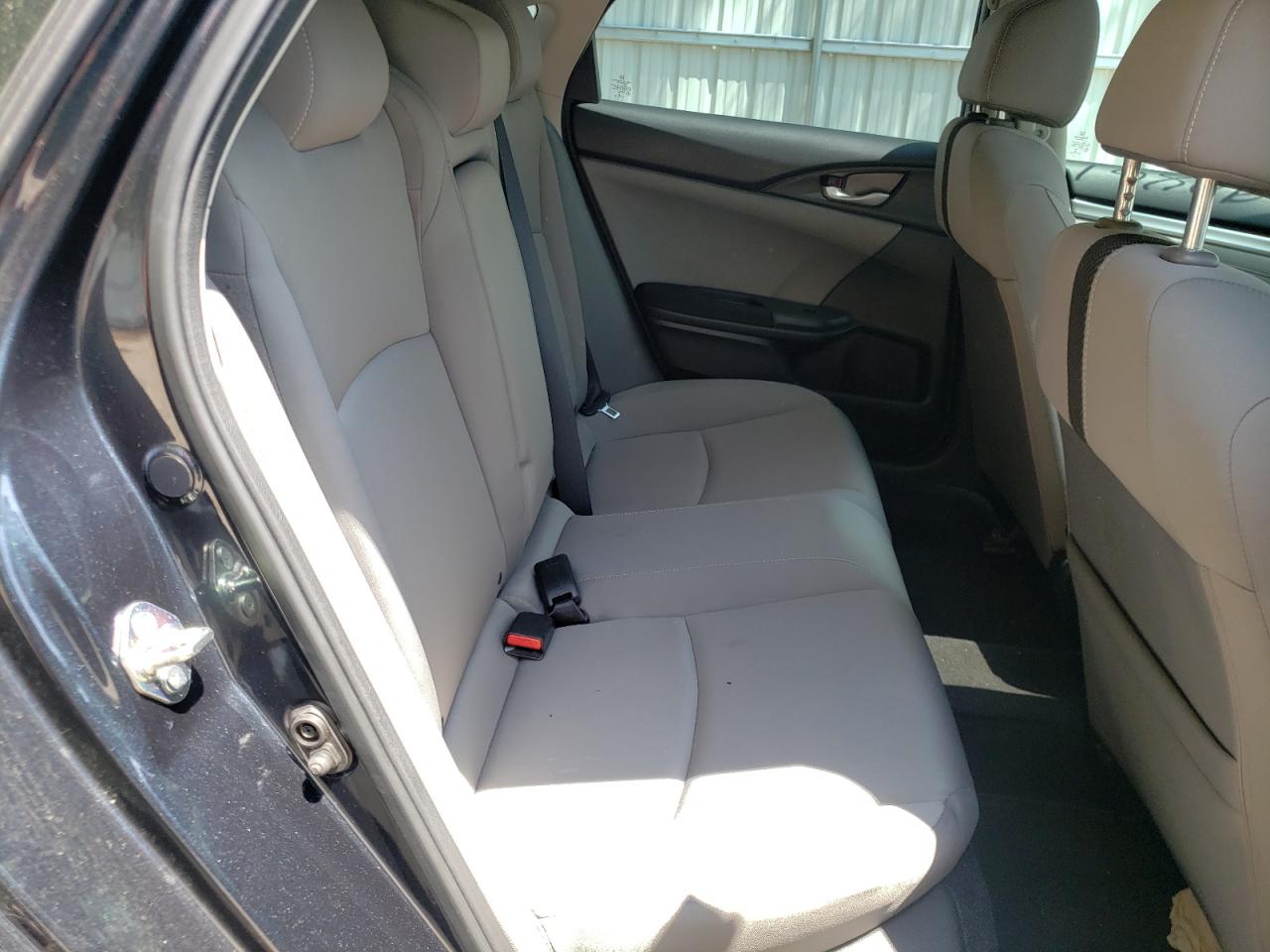 Photo 6 from auction – 2017 HONDA CIVIC EX with VIN 2HGFC1F37HH636545