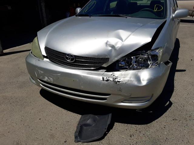 Photo 9 from auction – 2004 TOYOTA CAMRY LE with VIN 4T1BE32K94U854392