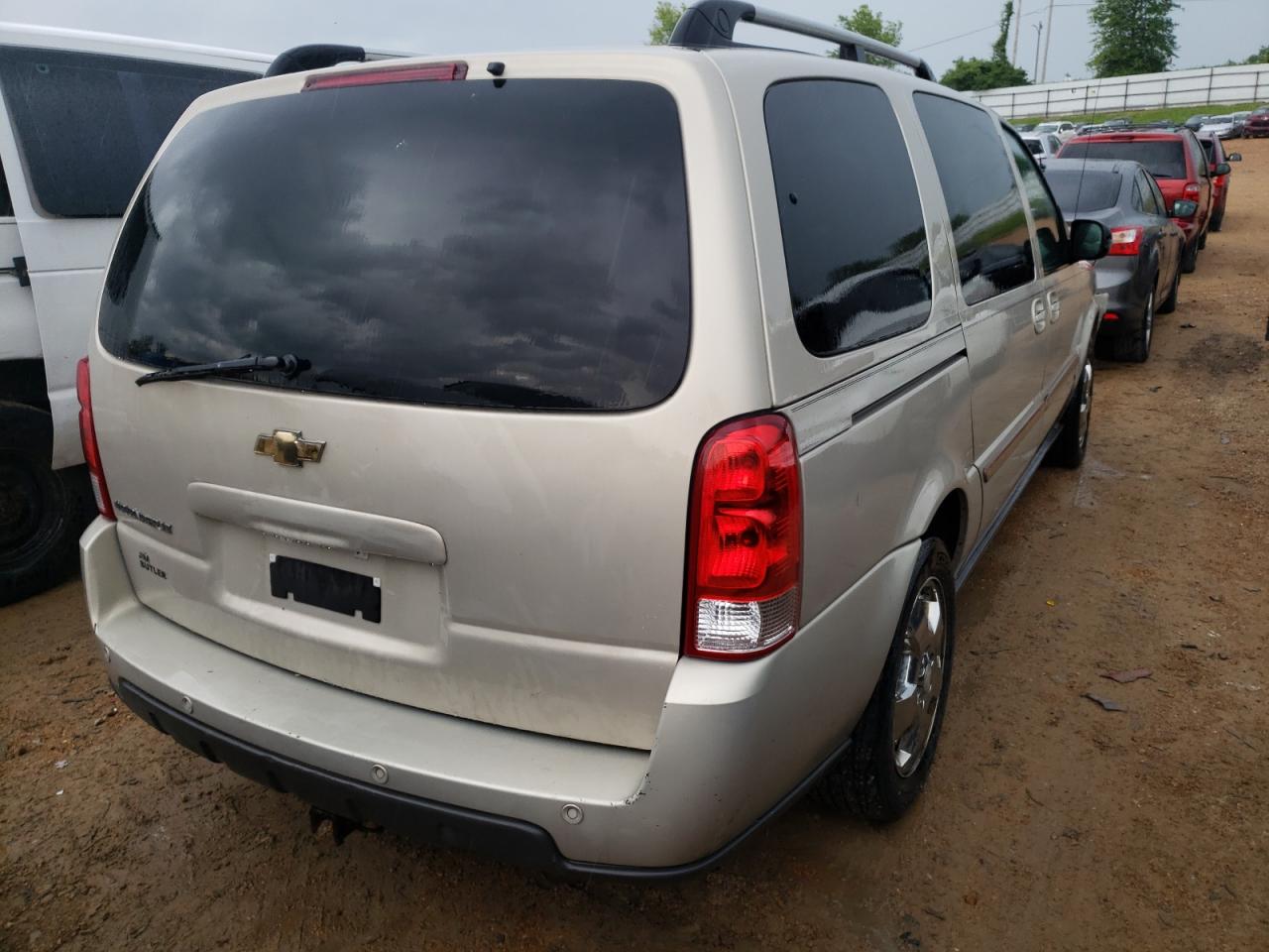 Photo 4 from auction – 2007 CHEVROLET UPLANDER L with VIN 1GNDV33157D167621