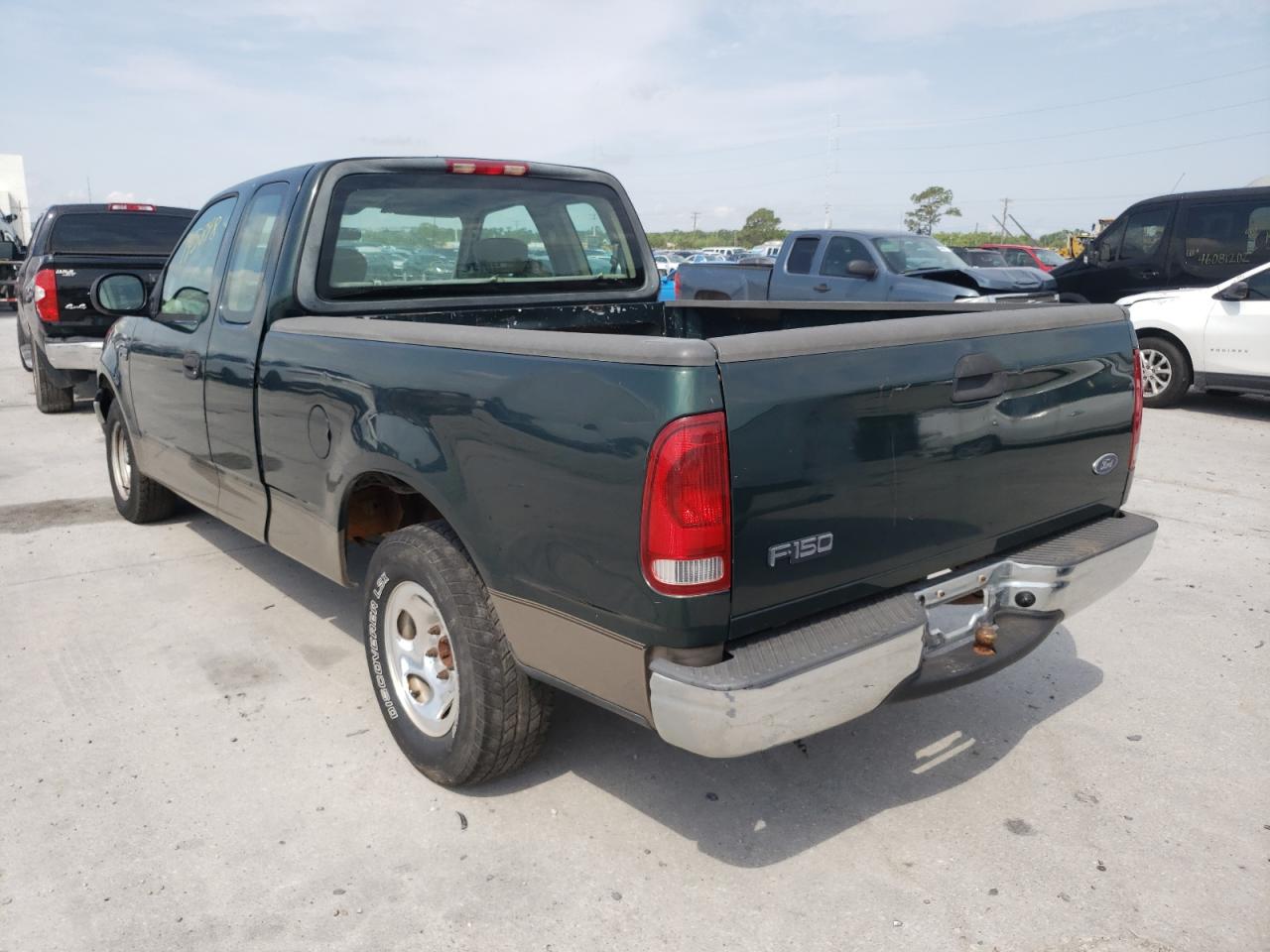 Photo 3 from auction – 2003 FORD F150 with VIN 1FTRX17243NB54248