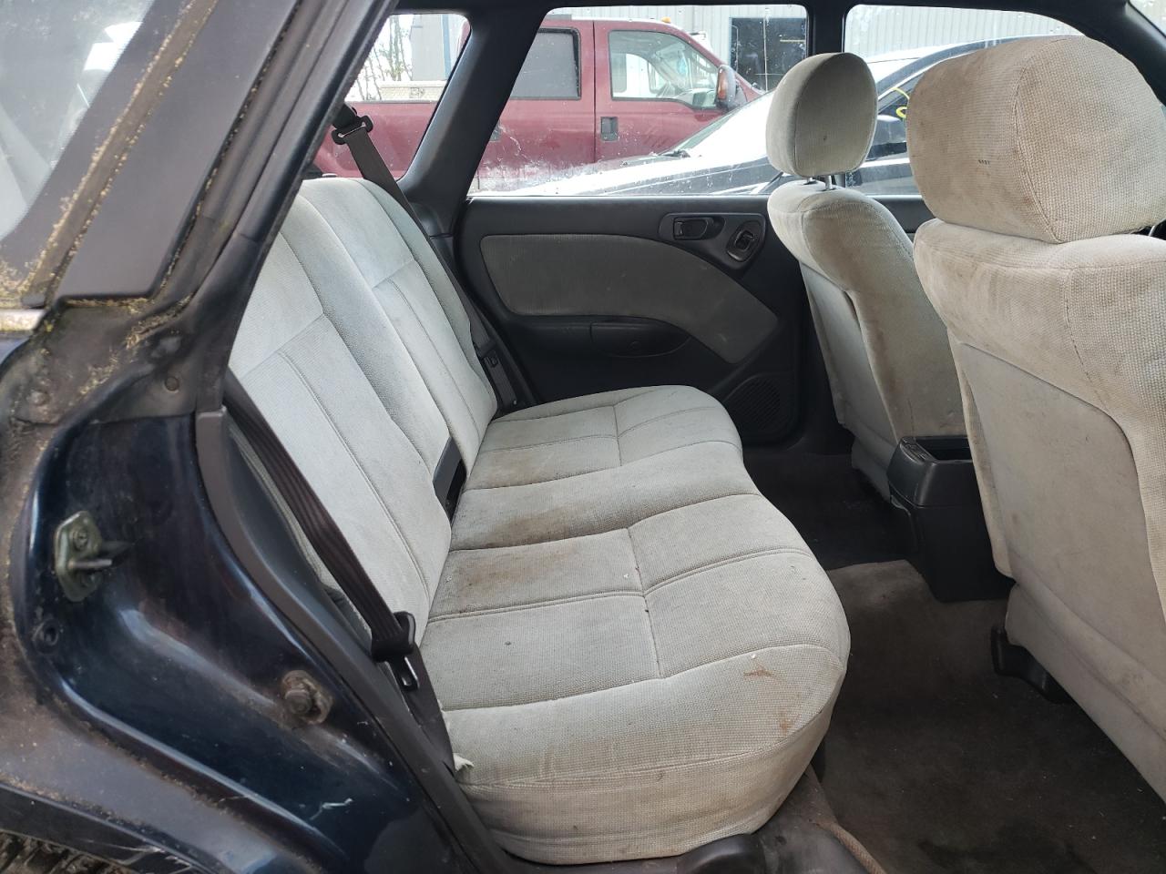 Photo 6 from auction – 1995 SUBARU LEGACY LS with VIN 4S3BK6552S7361847