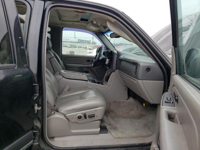 Photo 5 from auction – 2004 CHEVROLET SUBURBAN K with VIN 1GNFK16TX4J274664