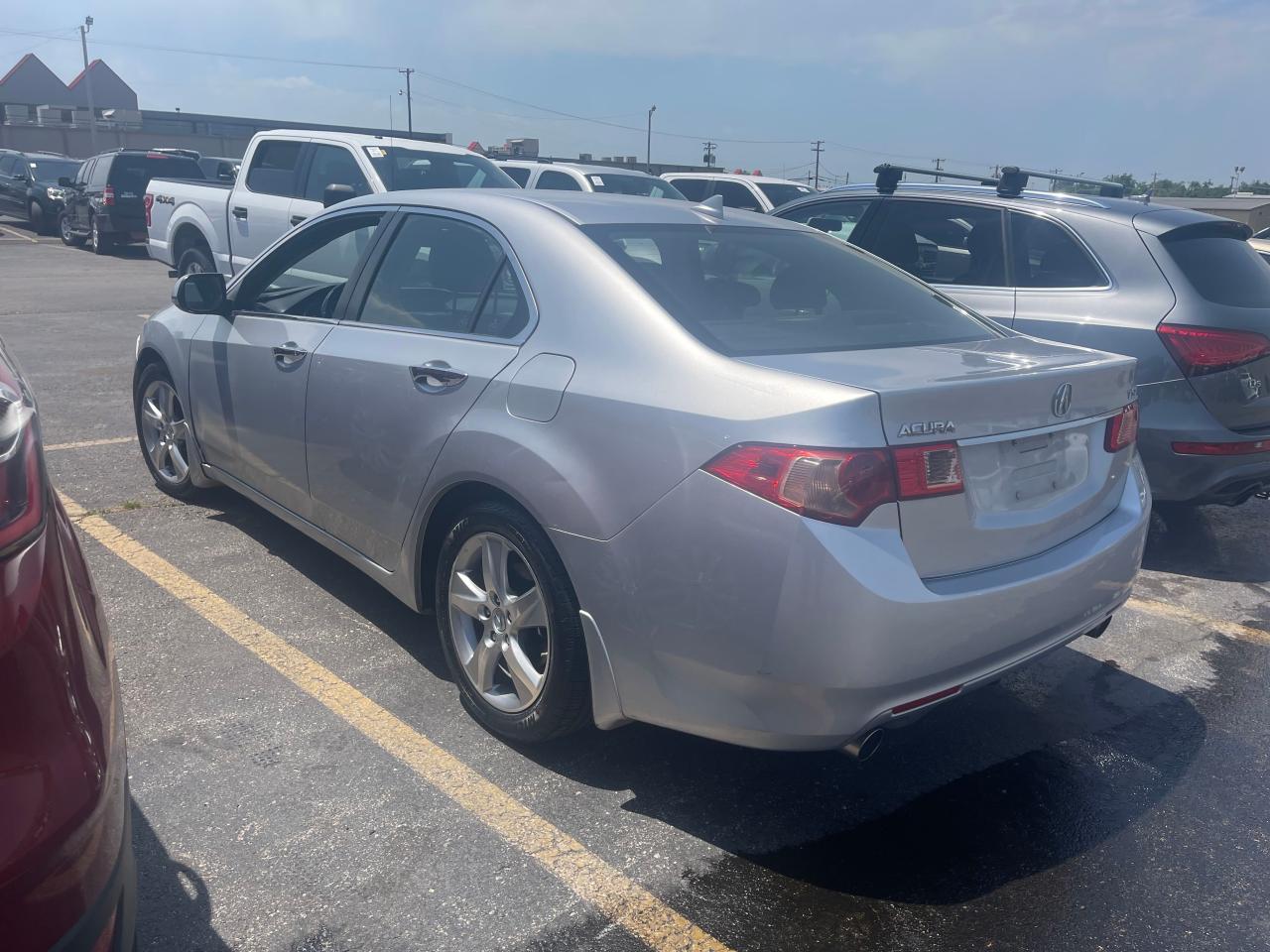 Photo 3 from auction – 2014 ACURA TSX with VIN JH4CU2F41EC005333