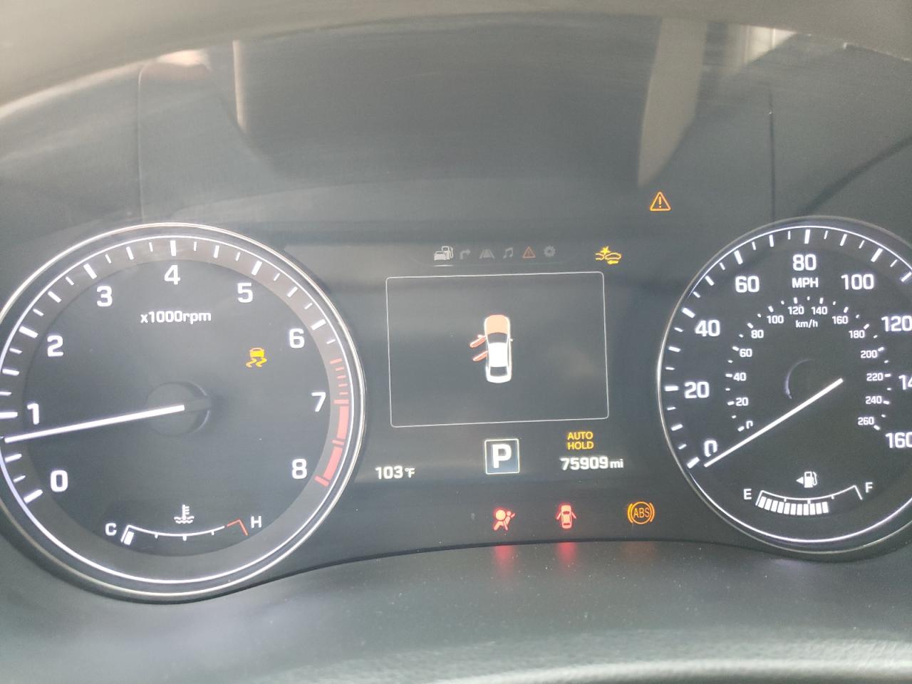 Photo 8 from auction – 2015 HYUNDAI GENESIS 5. with VIN KMHGN4JFXFU091995