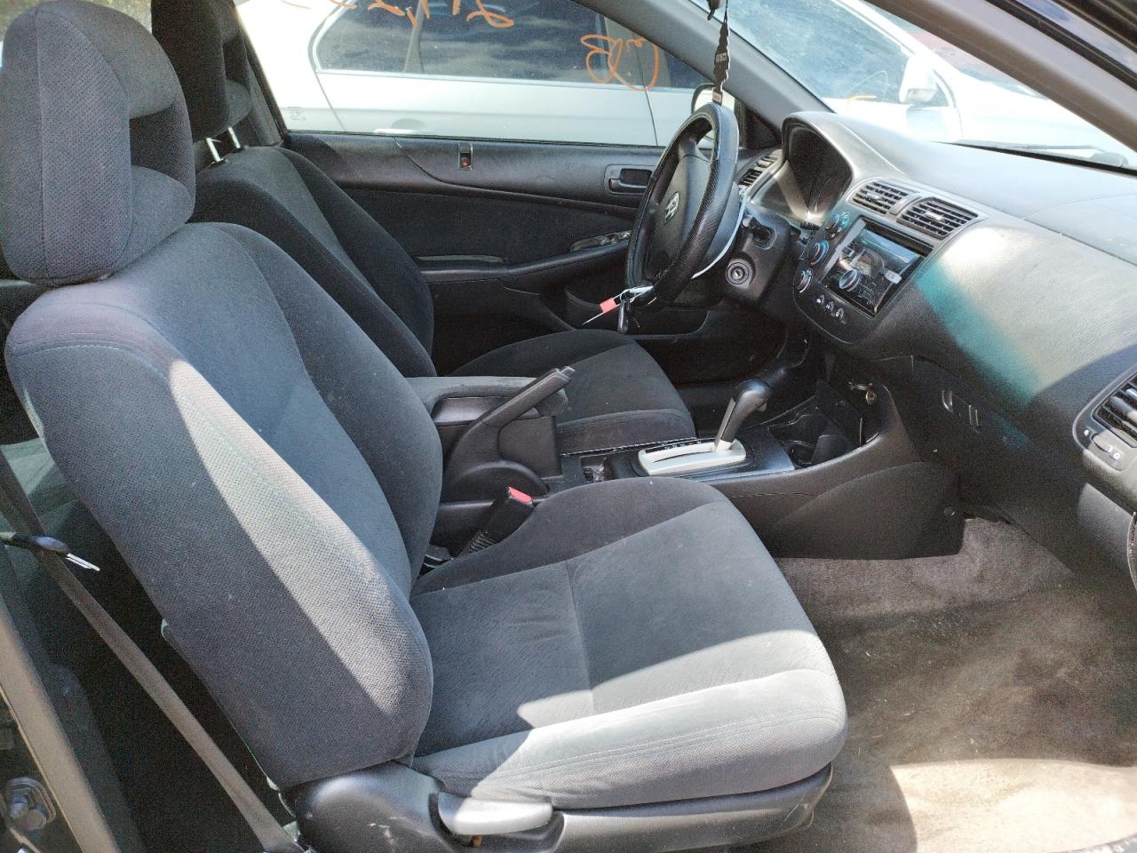 Photo 19 from auction – 2004 HONDA CIVIC LX with VIN 1HGEM22544L071707