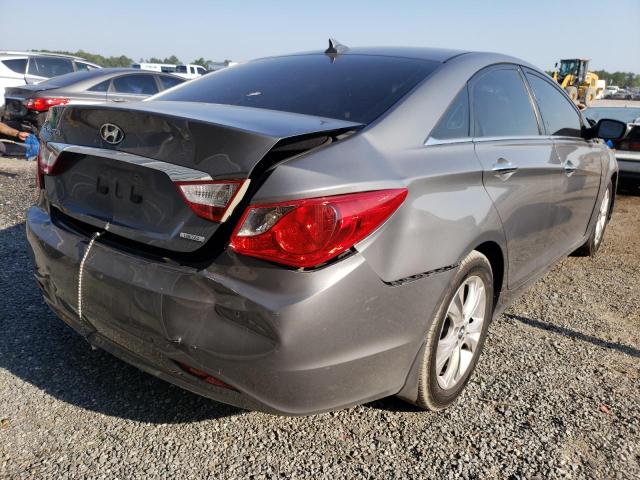 Photo 4 from auction – 2013 HYUNDAI SONATA SE with VIN 5NPEC4ACXDH576913