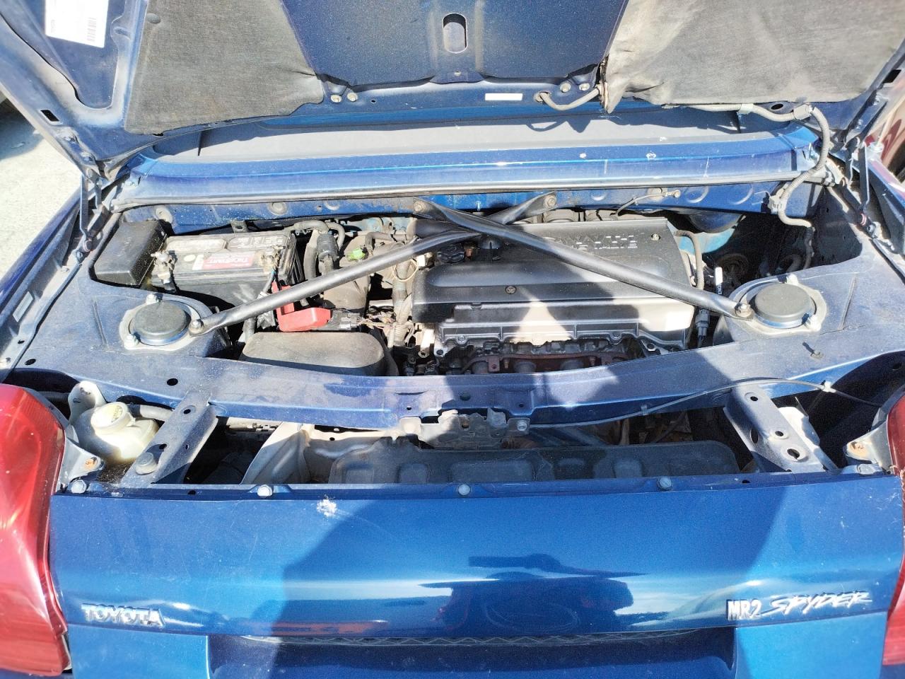 Photo 7 from auction – 2003 TOYOTA MR2 SPYDER with VIN JTDFR320330054640