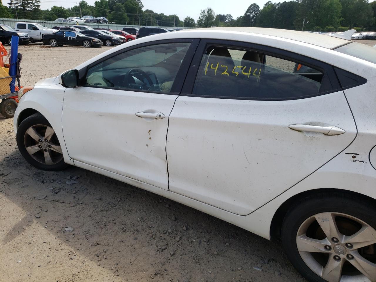 Photo 9 from auction – 2012 HYUNDAI ELANTRA GL with VIN 5NPDH4AEXCH138809