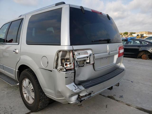 Photo 9 from auction – 2007 LINCOLN NAVIGATOR with VIN 5LMFU275X7LJ06453
