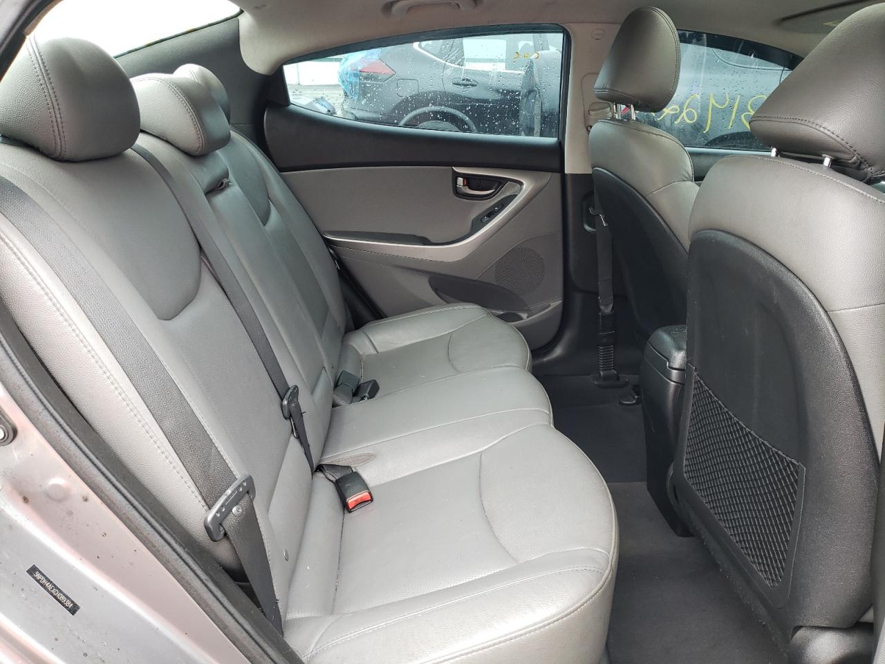 Photo 6 from auction – 2012 HYUNDAI ELANTRA GL with VIN 5NPDH4AEXCH089384