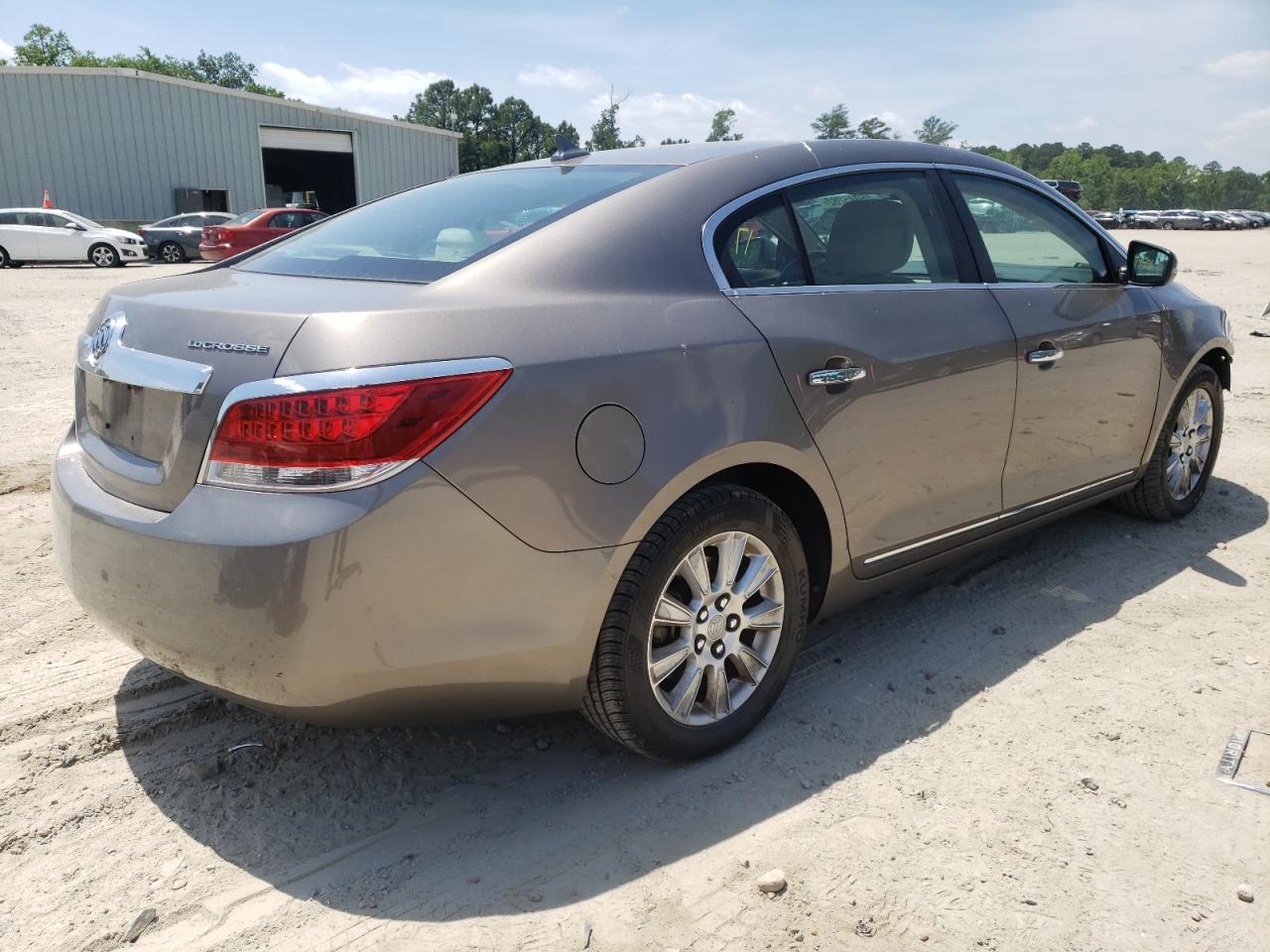 Photo 4 from auction – 2011 BUICK LACROSSE C with VIN 1G4GA5ED8BF187004