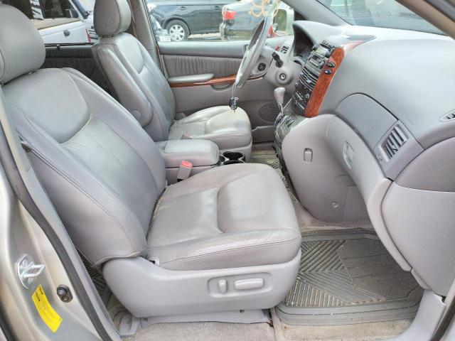 Photo 5 from auction – 2005 TOYOTA SIENNA XLE with VIN 5TDZA22C85S229604