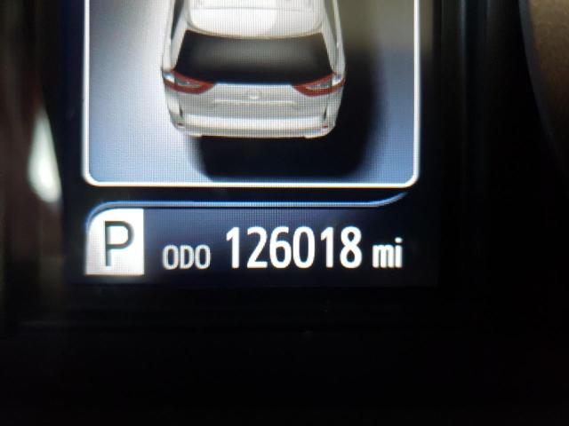 Photo 8 from auction – 2017 TOYOTA SIENNA XLE with VIN 5TDYZ3DC2HS786181