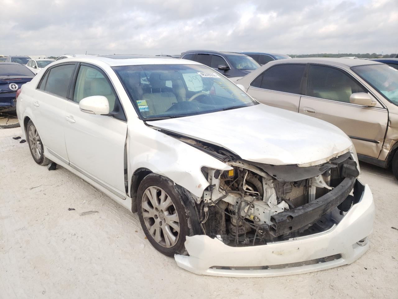 TOYOTA AVALON BAS 2011 with VIN 4T1BK3DB7BU416912 - Photo from auction