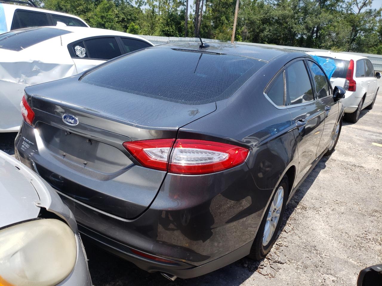 Photo 4 from auction – 2016 FORD FUSION S with VIN 1FA6P0G78G5103467