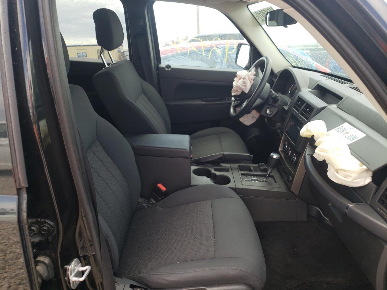 Photo 5 from auction – 2012 JEEP LIBERTY SP with VIN 1C4PJMAK0CW100359
